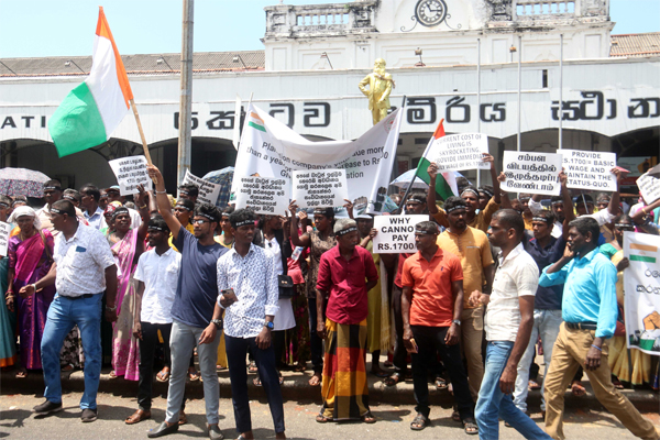 முதலாளிமார் சம்மேளனத்துக்கு எதிராக இலங்கைத் தொழிலாளர் காங்கிரஸ் ஆர்ப்பாட்டம்!