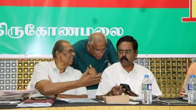 தமிழரசுக் கட்சி கட்சியாகவே இருக்கிறது ; கட்சிக்குள் என்ன நடக்கிறது என்பதை மக்கள்தான் புரிந்து கொள்ளவேண்டும்